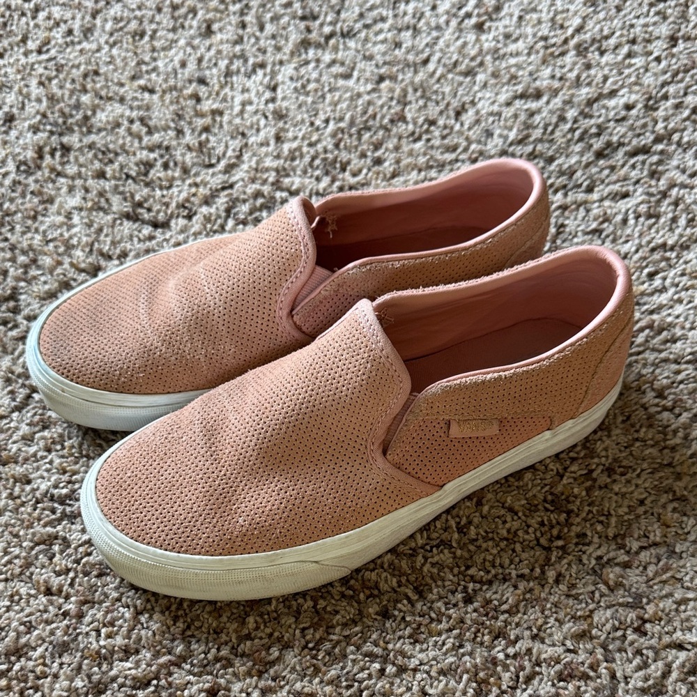 Vans Slip-On Sneakers in Blush Pink